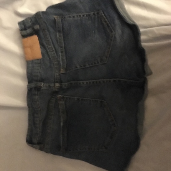 Very short jean shorts - Picture 3 of 3